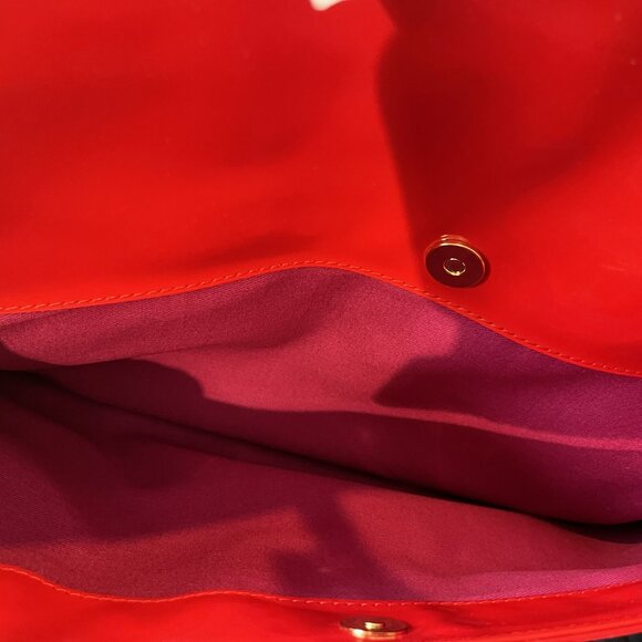 Tory Burch NWT Logo Perforated Tote in Tory Red - Picture 6 of 13